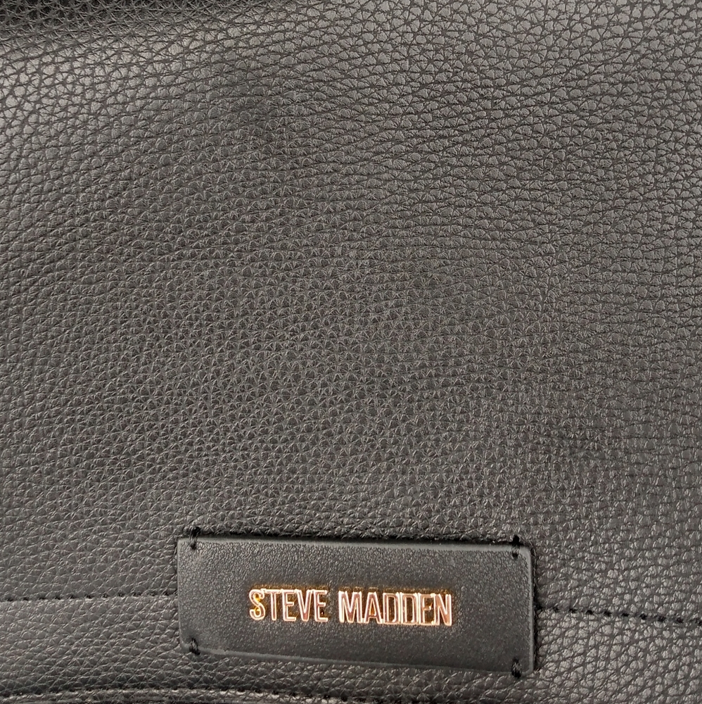 Steve Madden black small purse